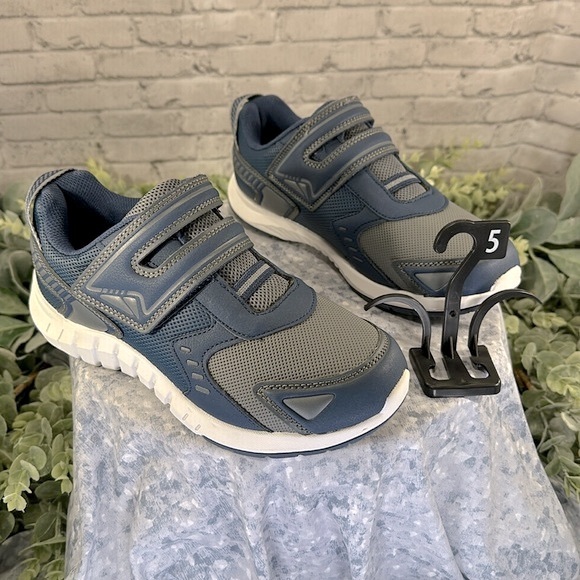 Athletic Works - Blue & Gray U-Strap Durable Comfort Sneakers Big Boys 5M 💙NWT - Picture 11 of 11
